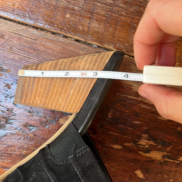 Black Paul Green Heels - Picture 7 of 7